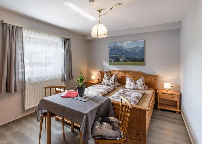 Pension Feichter Guest house