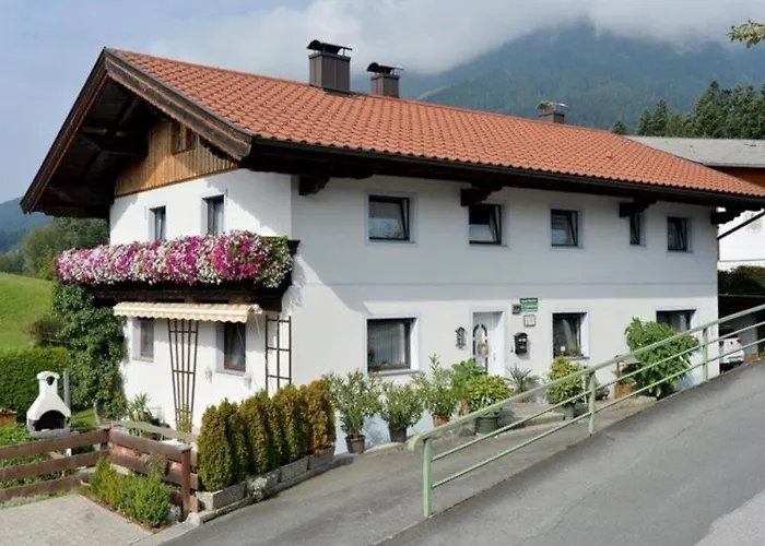 Pension Feichter Guest house